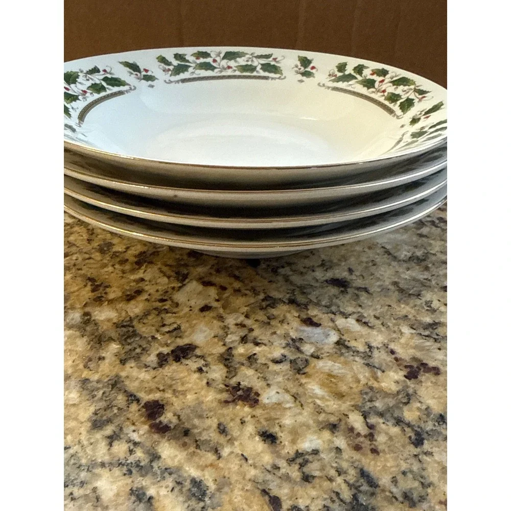 Home for the Holidays Holly‎ Holiday Rimmed Soup Bowls Set of 4 Christmas 8.5
